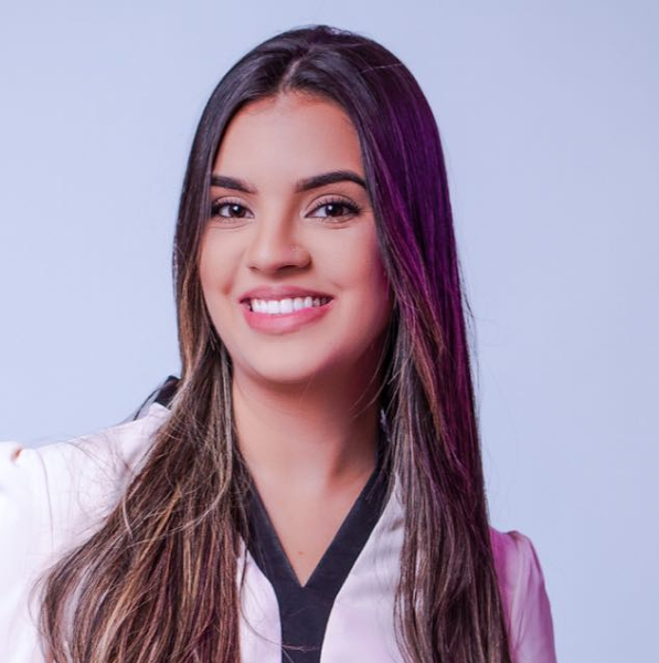 Foto 2 de Dra Indiara Porto - Dentista em Teófilo Otoni/MG