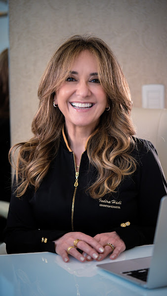 Foto 2 de Dra. Indira Hadi Odontopediatra | Sorriso da Família