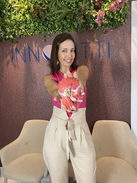 Foto 3 de Dra. Indira Matos Ortodontista e Tratamento de DTM e Bruxismo em Salvador-BA