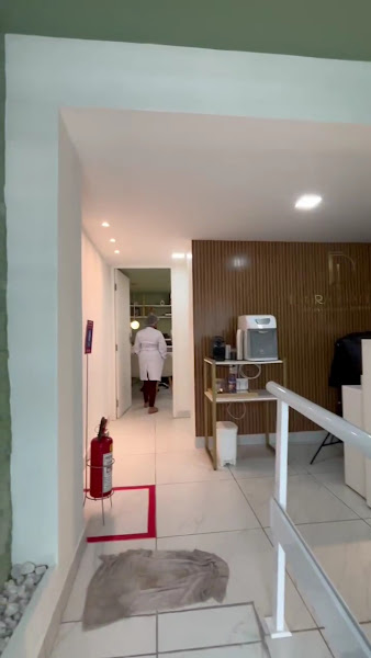 Foto 3 de Dra. Ingra Dantas | Dentista - Facetas e Siso - Recife/PE