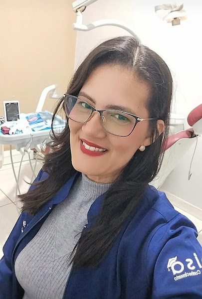 Foto 2 de Dra. Ingrid Brandão cirurgiã Dentista