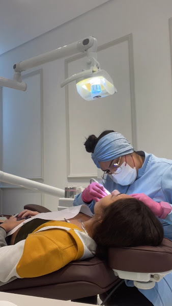Foto 2 de Dra Ingryd Tertuliano | Dentista em Praia Grande