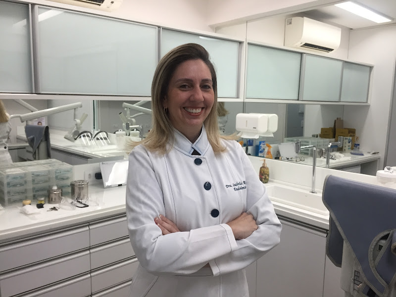 Foto 7 de Dra. Isabela Castelo Branco - Odontologia, Ortodontia, Aparelho Ortodôntico, Invisalign