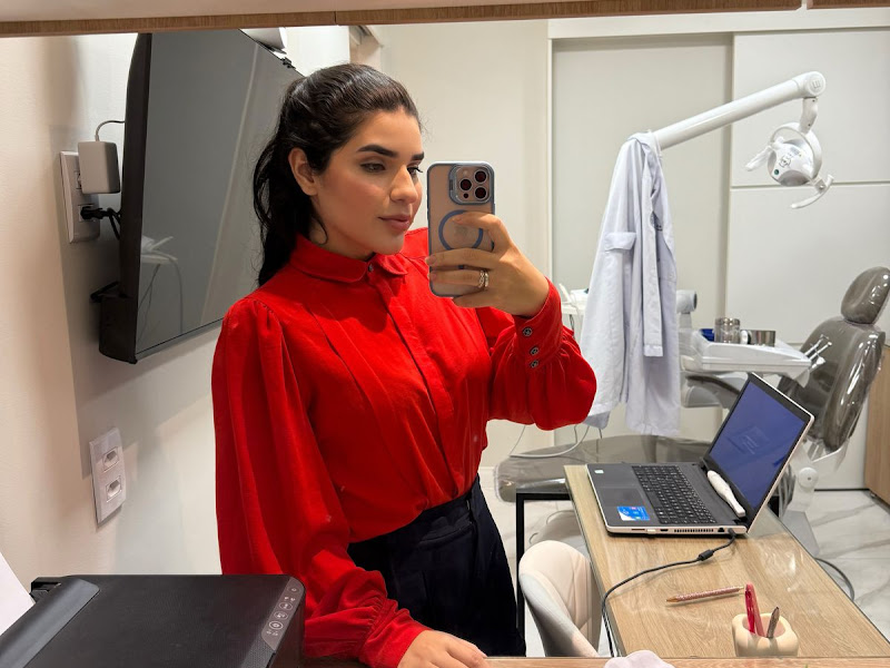 Foto 2 de Dra Isabela Cunha - Oro Simetria Clínica