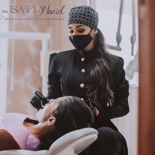 Foto 2 de Dra Isabela Maciel | Dentista em Campos dos Goytacazes