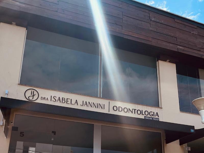 Foto 2 de Dra. Isabelle Fornazari Odontologia