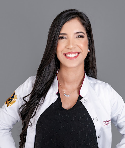 Foto de Dra. Isabelle Pereira