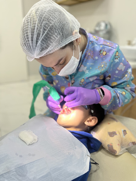 Foto 2 de Dra. Isabelli Briet Gonzales - Odontologia infantil e da Família