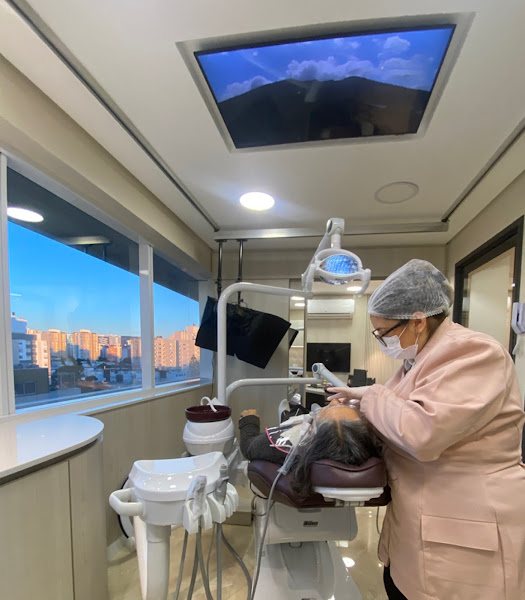 Foto 2 de Dra. Isadora Carvalho | Cirurgiã-Dentista | Laserterapia | Odontologia | Sisos | Clareamento | Limpeza