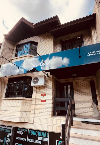 Foto 2 de Dra. Itiana Signori Cirurgiã Dentista | Harmonização Orofacial HOF | Clareamento Dental |Odontologia Estética Porto Alegre RS