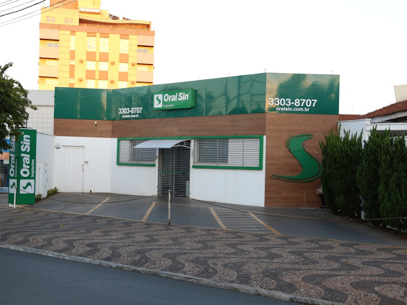 Foto 10 de Dra. Ivone Silva Implantodontia Especializada- Dentista