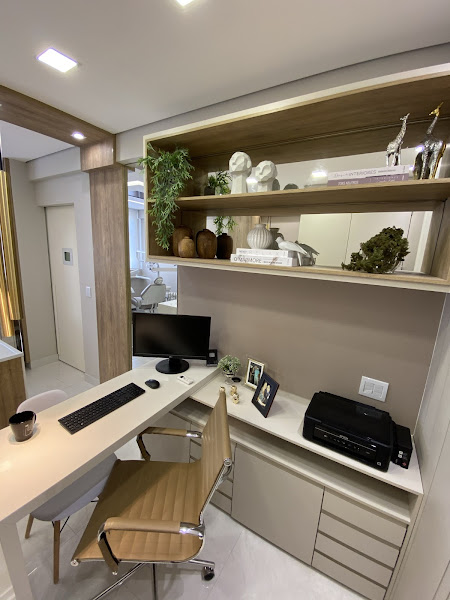 Foto 3 de Dra. Izabela Dutra - Endodontia (Tratamento de canal)