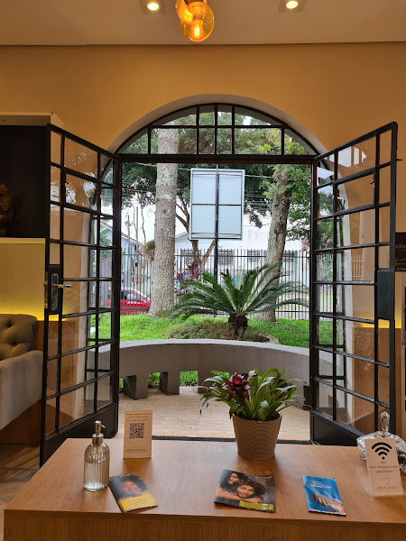 Foto 3 de Dra. Izabela Taiatella / Invisalign alto da XV - Curitiba