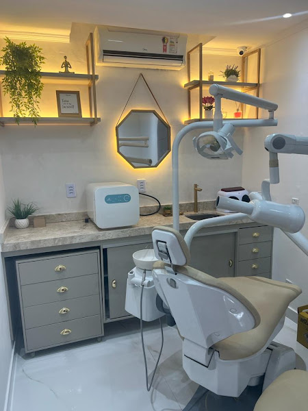 Foto 2 de Dra. Izabele Sizo Urgência Odontológica 24 horas