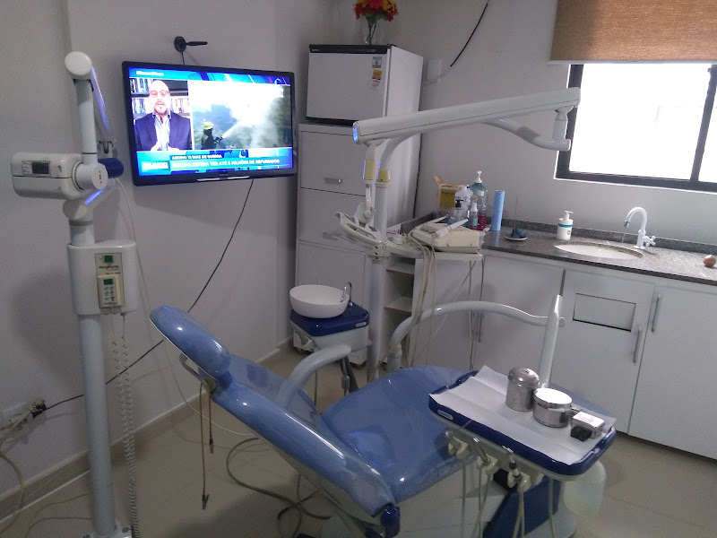 Foto 7 de Dra. Izabele Sizo Urgência Odontológica 24 horas