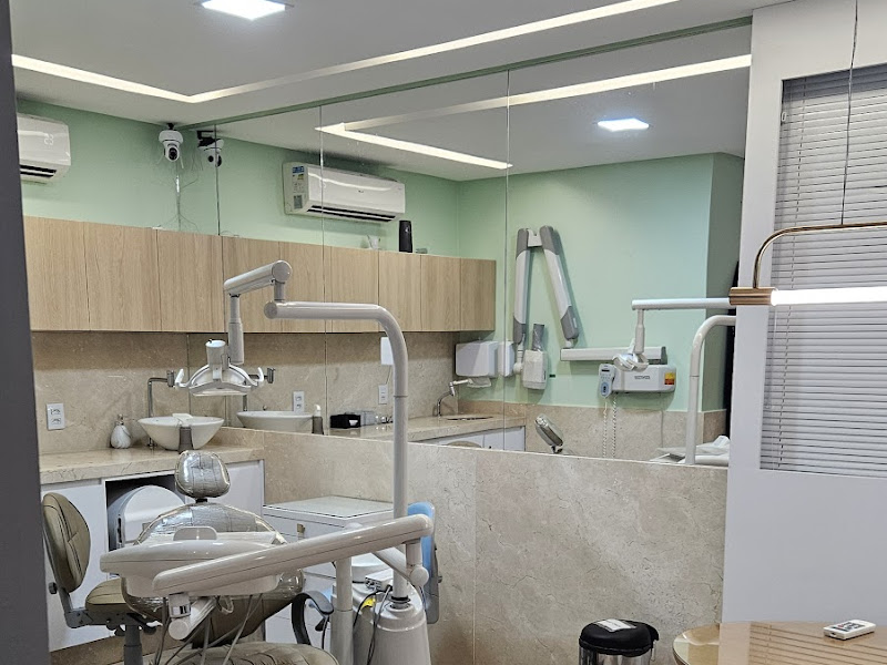 Foto 6 de Dra. Izabella Mello | Dentista em Natal | Urgência Odontológica 24h | Dentista 24h