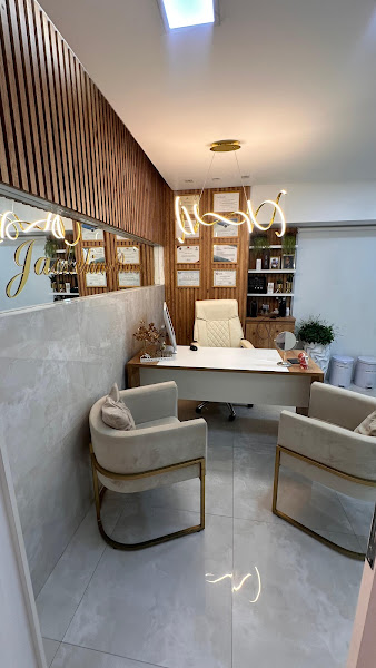 Foto 2 de Dra Jackeline Barros | Harmonização Facial em Goiânia