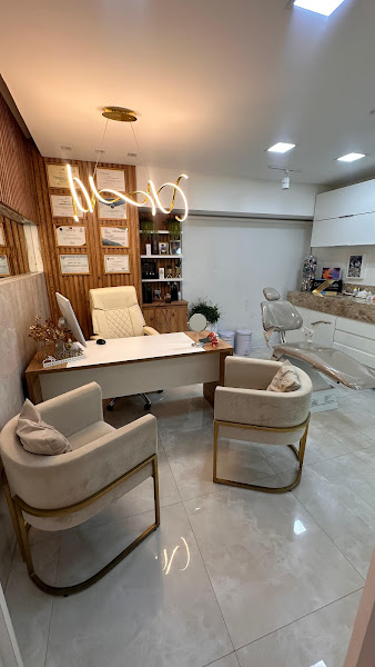 Foto 3 de Dra Jackeline Barros | Harmonização Facial em Goiânia