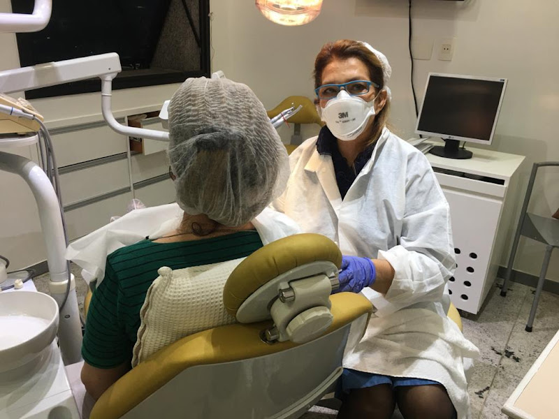 Foto 3 de Dra. Jamilla Barroso - Reabilitação Oral e Estética