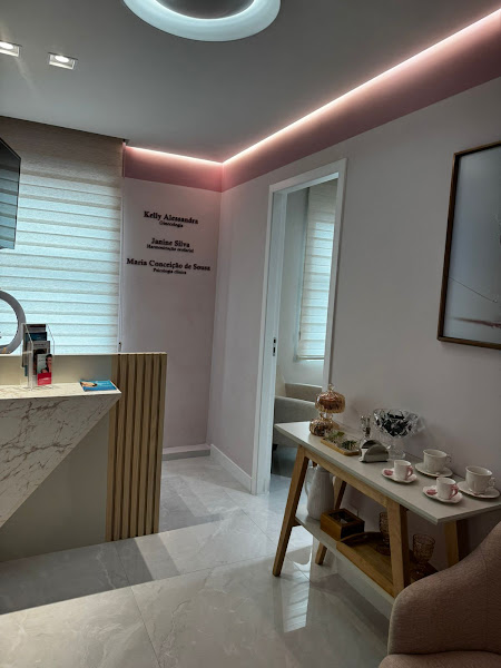 Foto 3 de Dra. Janine Silva - Harmonização Orofacial