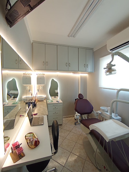 Foto 2 de Dra Jennifer Bianca - Dentista em Santos