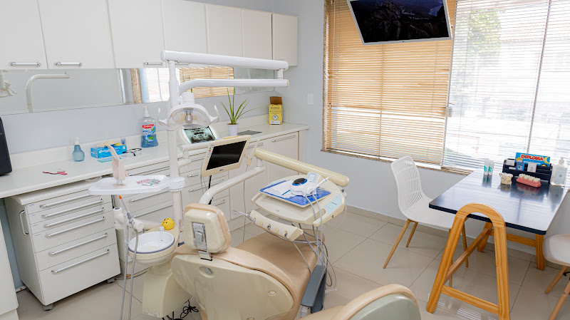 Foto 2 de Dra Jéssica Maia - Dentista em Porto Seguro | Clareamento e Estética Dental