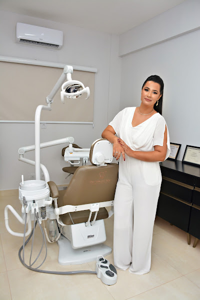 Foto 2 de Dra. Jessica R. Melo - Arquiteta de Sorrisos