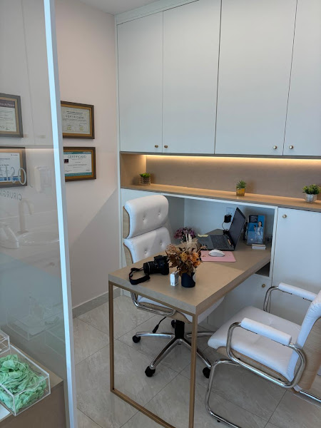 Foto 3 de Dra. Josiane Almeida | Ortodontia e Estética Dental em Macaé