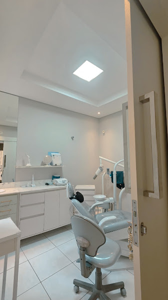 Foto 2 de Dra Joyce Arcanjo - Cirurgiã Dentista | Odontologia Estética |