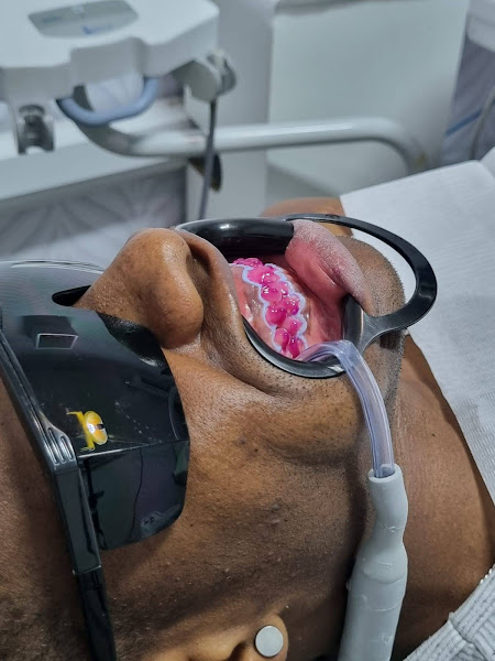 Foto 3 de Dra Joyce Britto Carvalho - Dentista em Curitiba