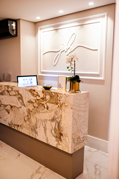 Foto 3 de Dra. Julia Becker Odontologia