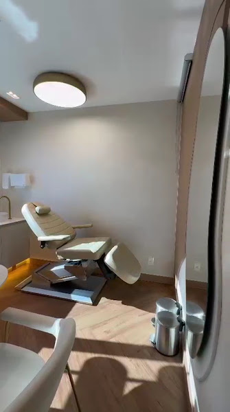 Foto 3 de Dra. Júlia Costa | Cirugia Estética da face