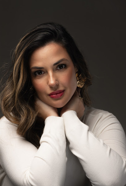 Foto 2 de Dra Julia Fontes - Harmonização Facial