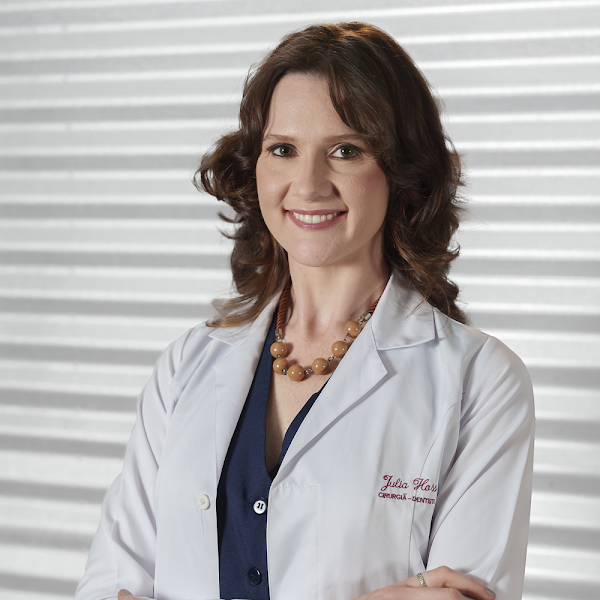 Foto 2 de Dra. Julia Hoss | Dentista