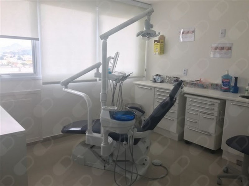 Foto de Dra. Julia Pimentel de Alcantara, Cirurgião buco-maxilo-facial