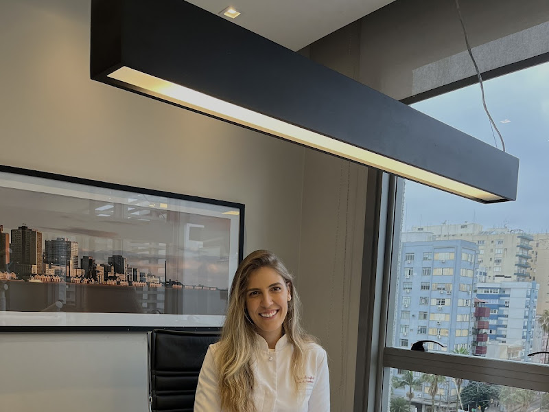 Foto de Dra. Júlia Serafini - Ortodontia