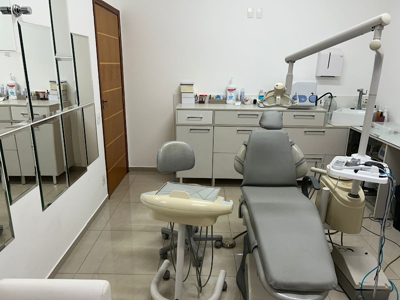 Foto 2 de Dra Julia Toledo - Cirurgiã Dentista em Itapetininga