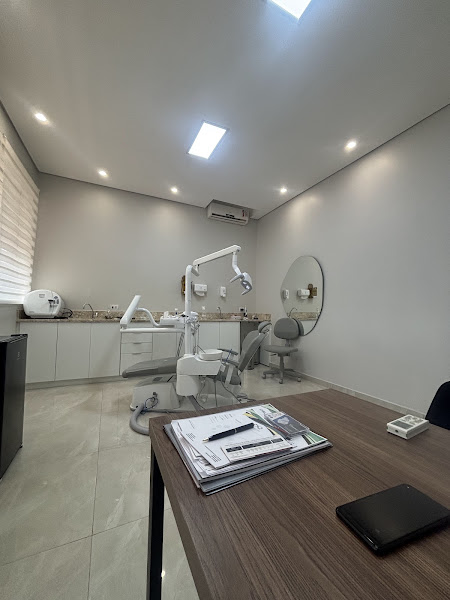 Foto 2 de Dra. Júlia Xavier - Cirurgiã-dentista