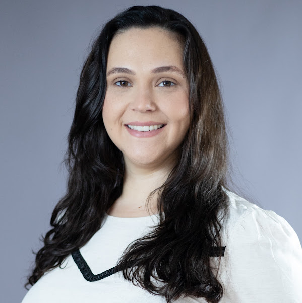 Foto 2 de Dra. Juliana Fraga Pires | Cirurgiã Dentista