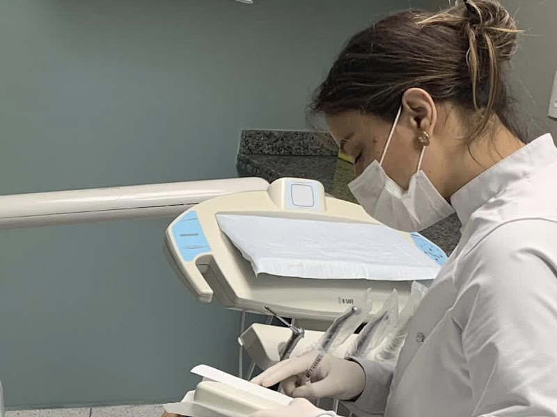 Foto 3 de Dra. Juliana Freitas - Periodontia e Implantodontia