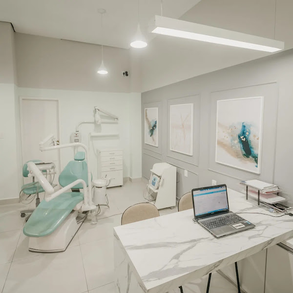 Foto 3 de Dra. Juliana Machado - Implantes Dentários