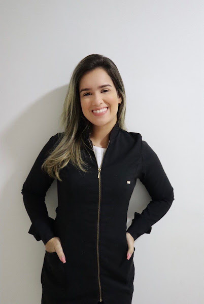 Foto 3 de Dra. Juliana Rosalvo — Ortodontia