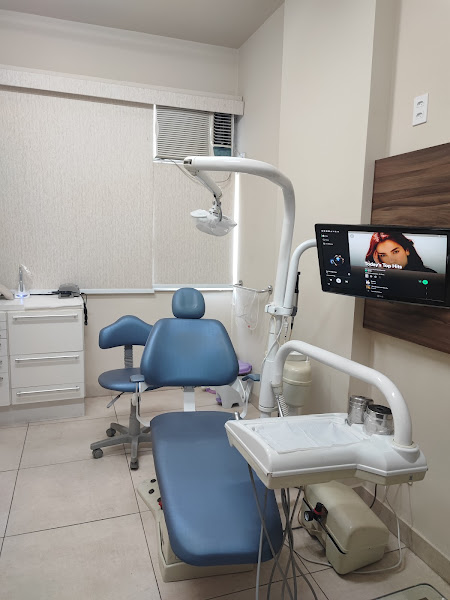 Foto 3 de Dra. Juliana Salles - Dentista RJ