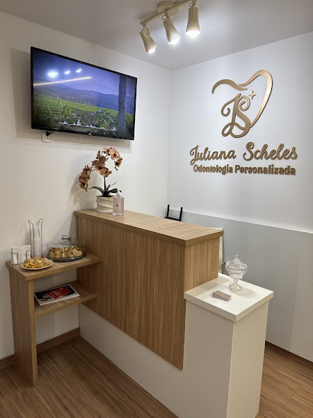 Foto 2 de Dra. Juliana Scheles - Odontologia Personalizada