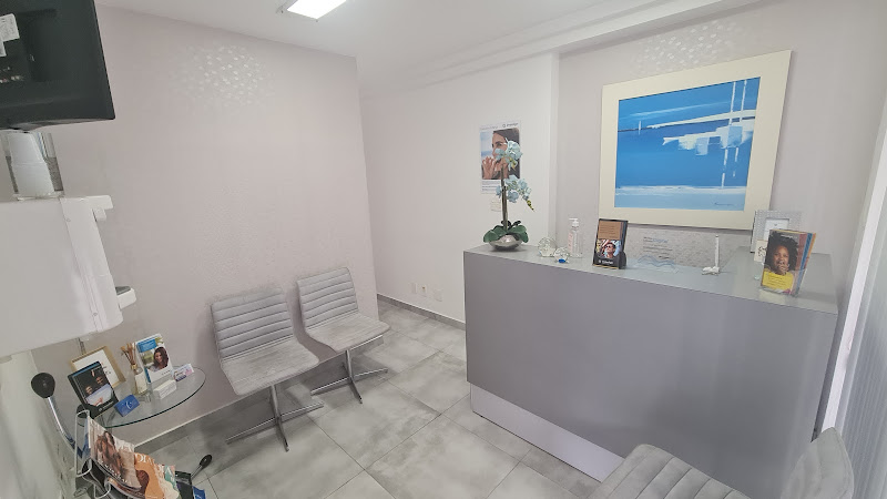 Foto 3 de Dra. Juliana Vidal Rogenski | Odontopediatra | Clareamento | Clinica Geral | Dentista infantil em Recreio dos Bandeirantes