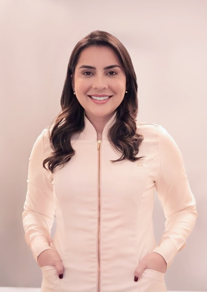 Foto 2 de Dra Juliana Vieira - Harmonização Orofacial