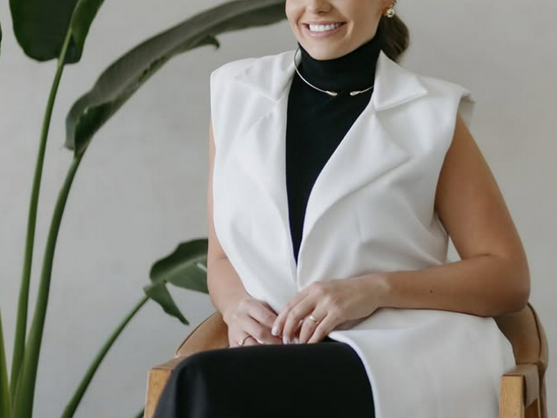 Foto de Dra. Juliana Zanin - Cirurgiã Dentista