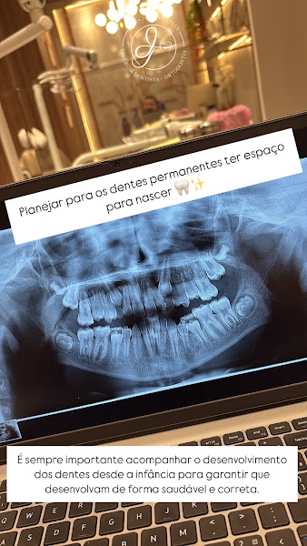 Foto 3 de Dra Julianna Teles - Cirurgiã Dentista | Ortodontia | Roraima