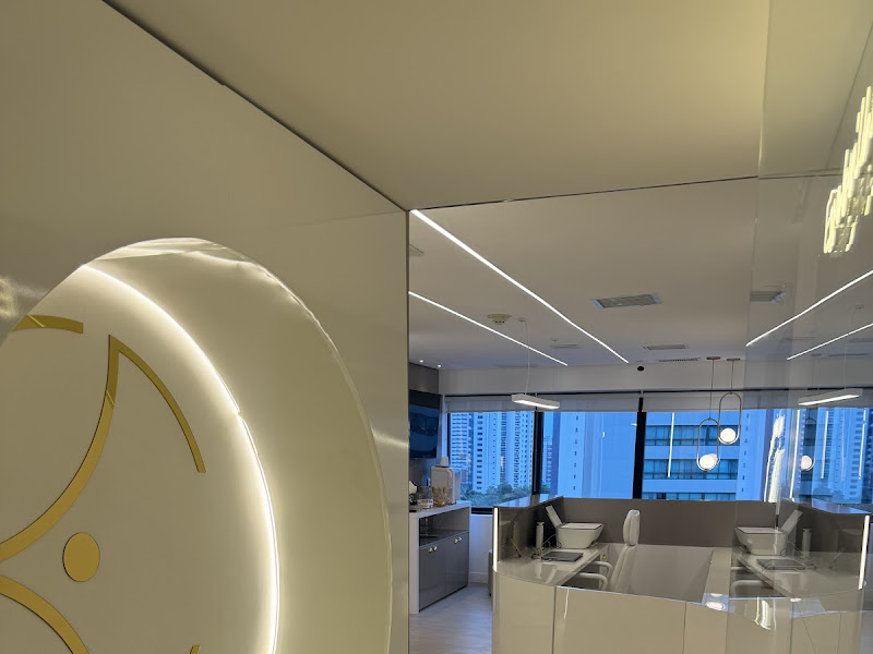 Foto de Dra. Kaline Chung