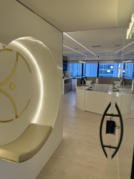 Foto 2 de Dra. Kaline Chung